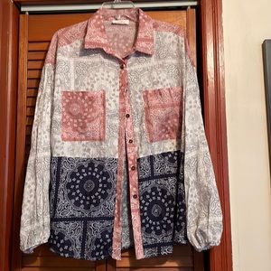 EUC. Sunland17 Bandana pattern button down shirt size Large (oversized).